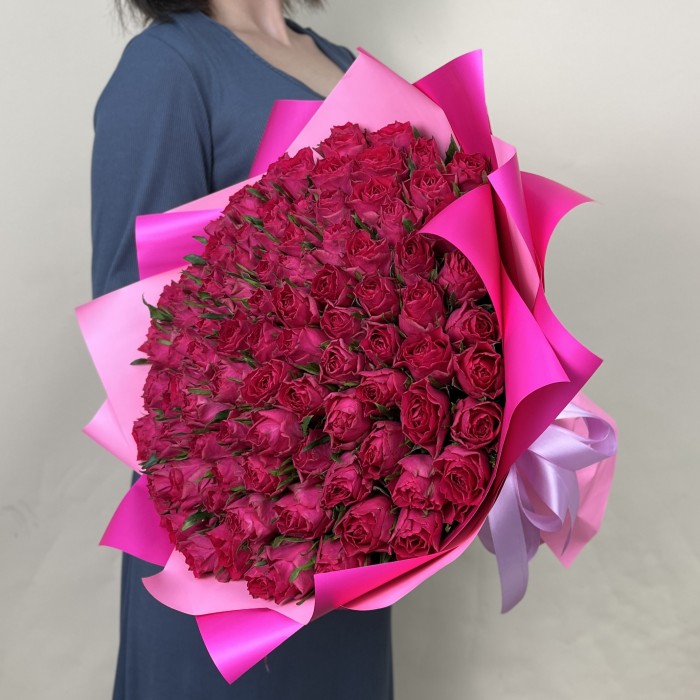 101 Малиновая роза Такаци 40 см