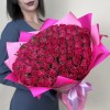 101 яркая малиновая роза Такаци 40 см