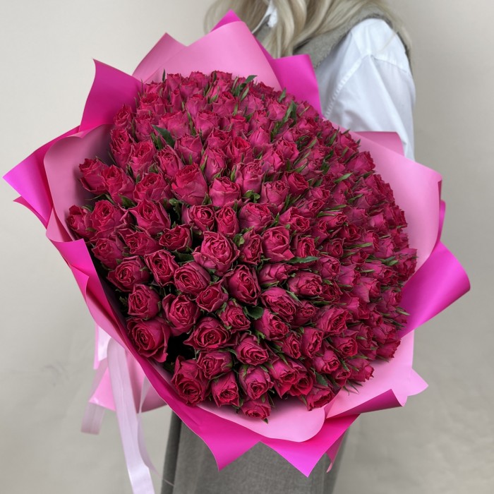 151 малиновая роза Такаци 40 см