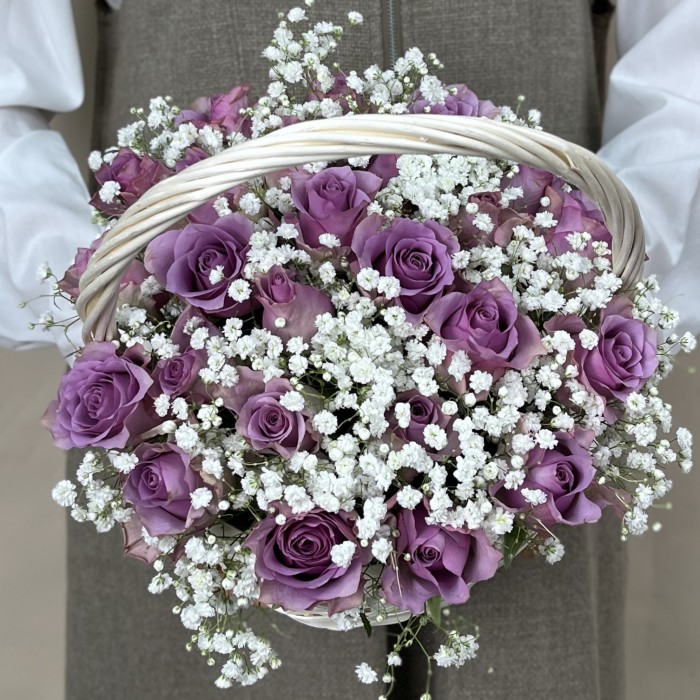 Букет дня в корзине розовые облака