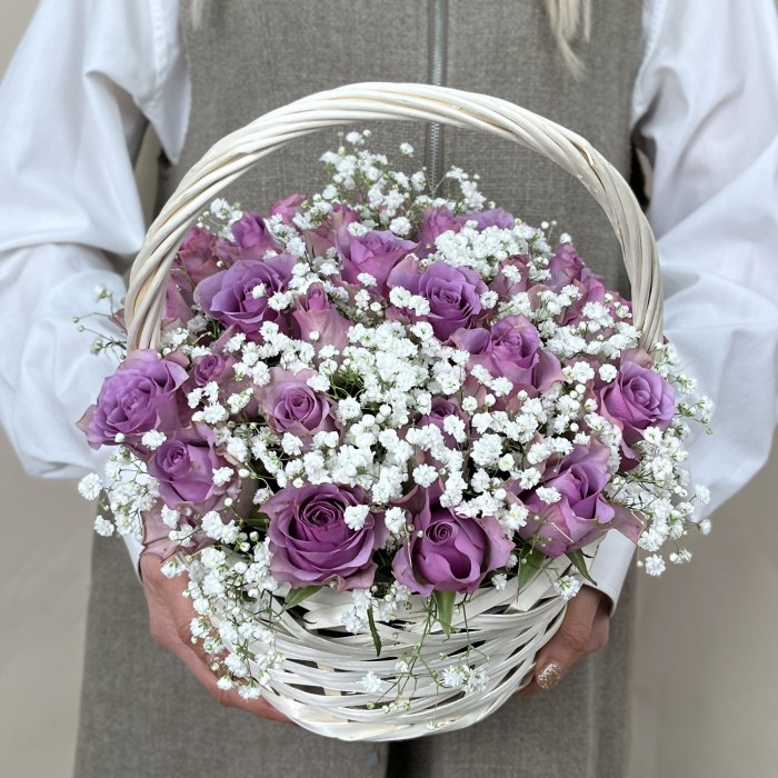 Букет дня в корзине розовые облака