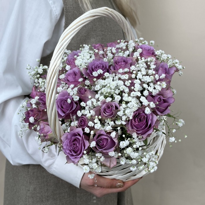 Букет дня в корзине розовые облака