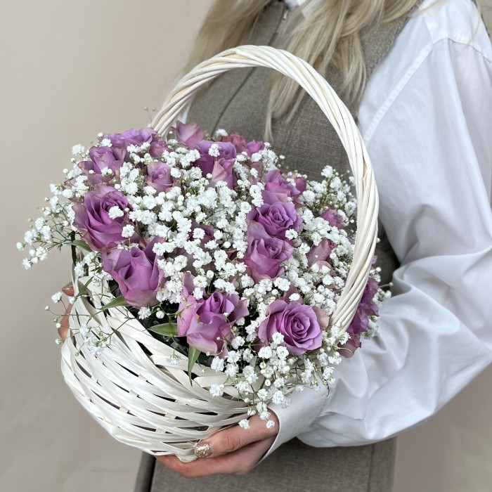 Букет дня в корзине розовые облака