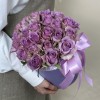 25 сиреневых роз в коробке