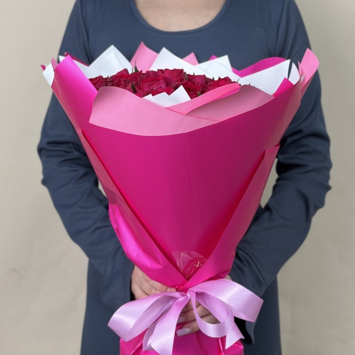 51 Малиновая роза Такаци 40 см