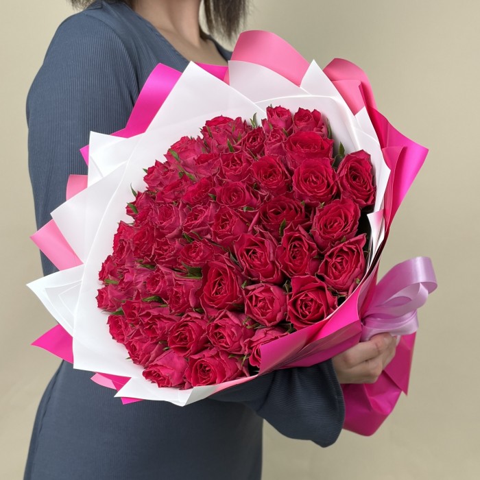 51 Малиновая роза Такаци 40 см