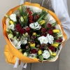 Яркий букет на день рождения для бабушки