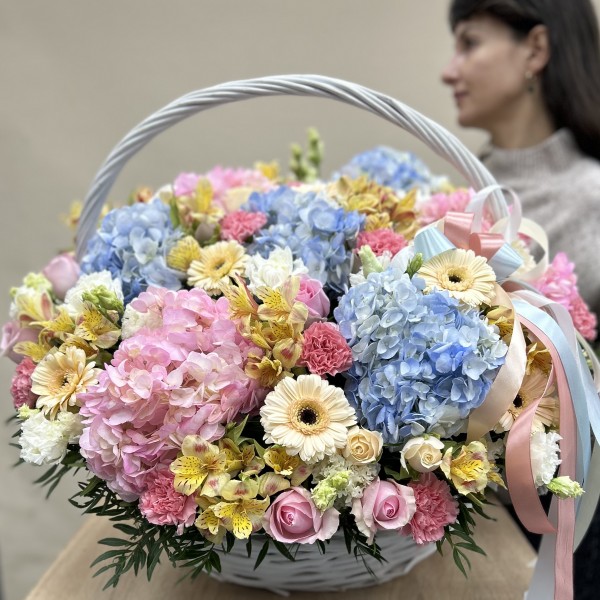 Композиция в корзине Нежное облако