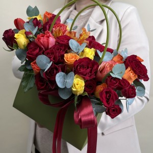 Букет дня в коробке Весеннее Небо