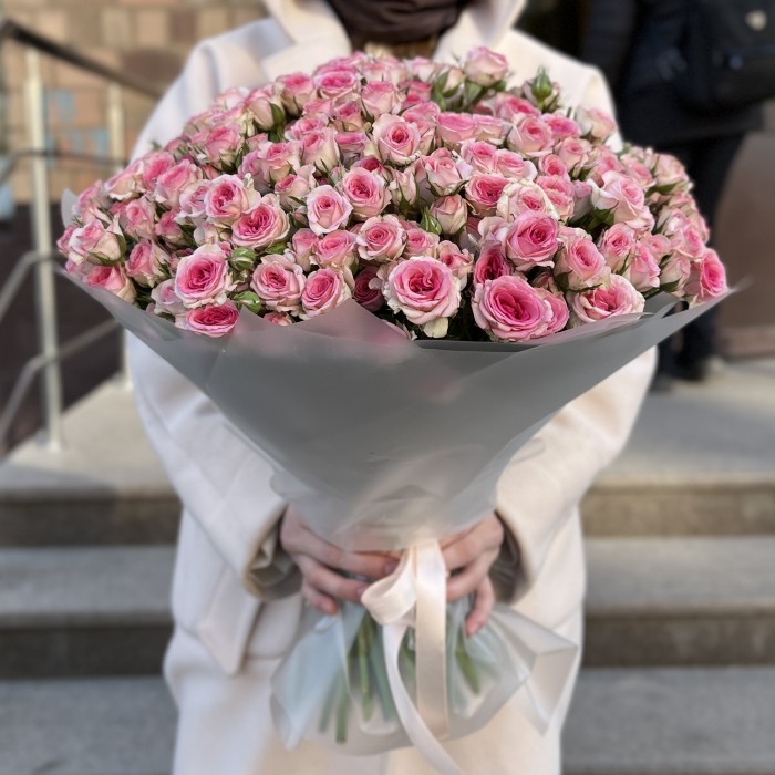 101 кустовая Роза Тралала 40 см