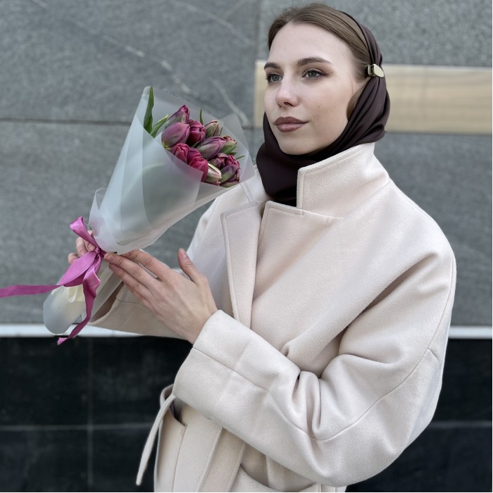 15 пионовидных тюльпанов Дабл Принцесс