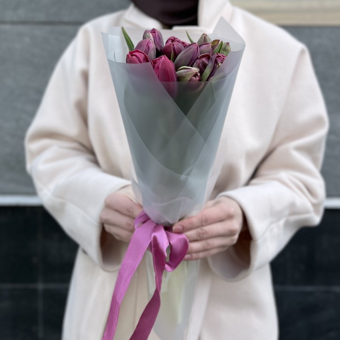 15 пионовидных тюльпанов Дабл Принцесс