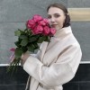 7 пионовидных сиреневых роз Кантри блюз 70 см