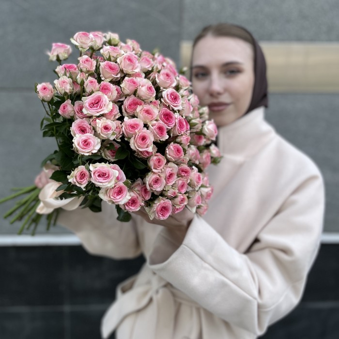 Кустовая Роза Тралала 40 см