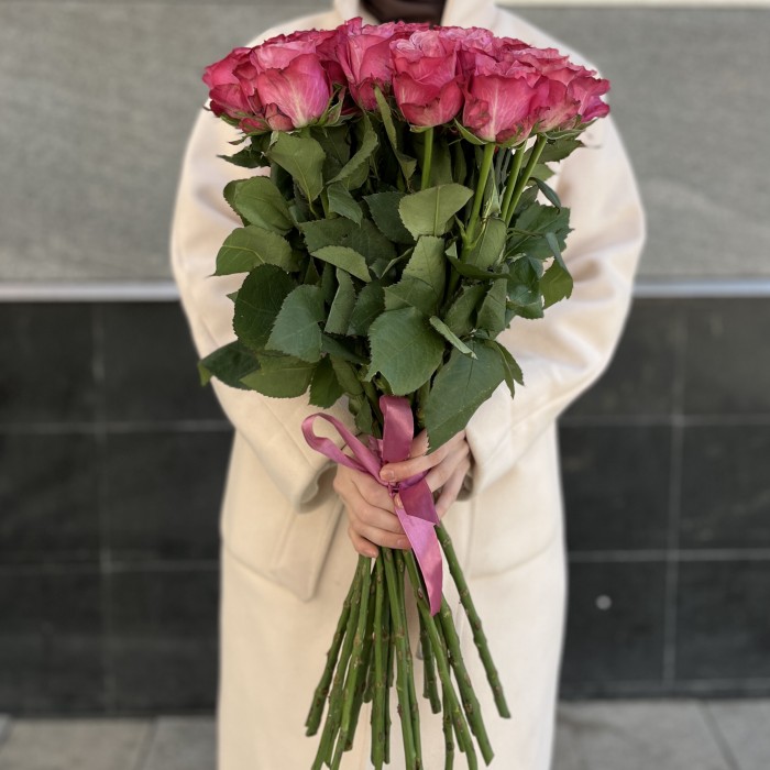 Роза Кантри Блюз сиреневая пионовидная 70 см