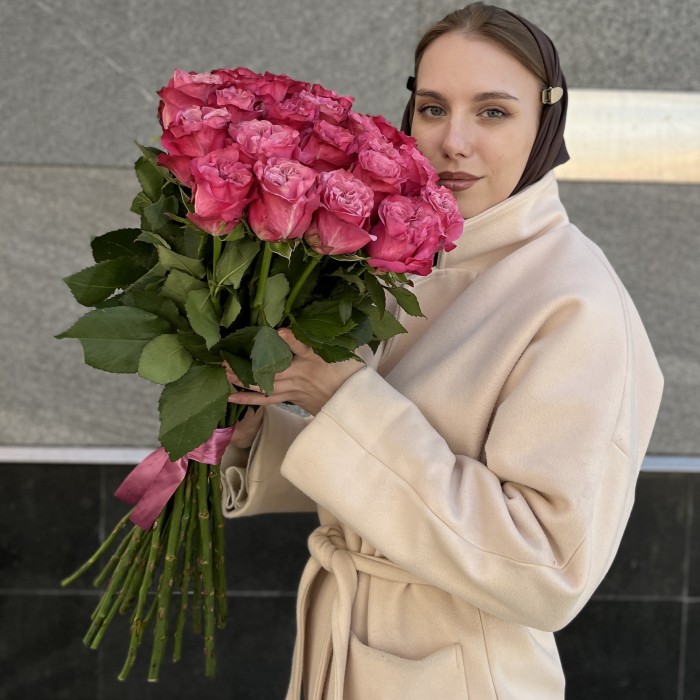 Роза Кантри Блюз сиреневая пионовидная 70 см