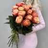 15 пионовидных роз Кахала 80 см