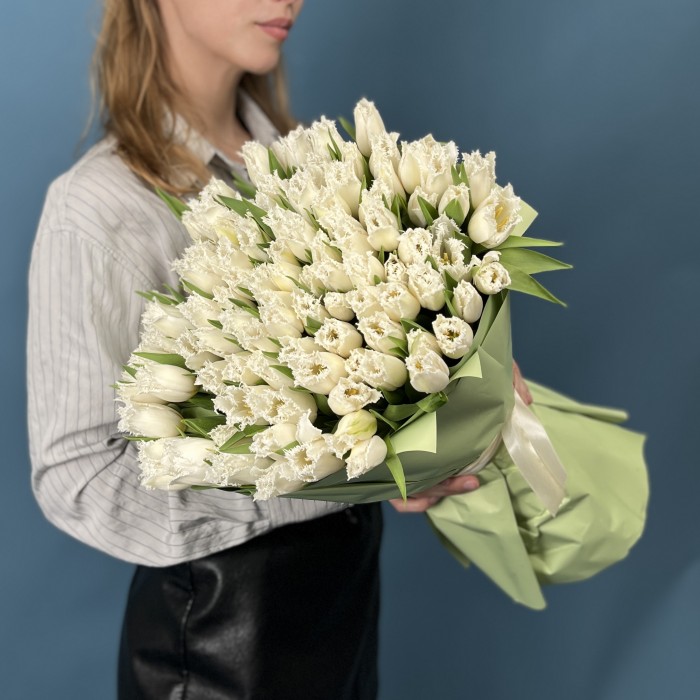 101 белый махровый тюльпан