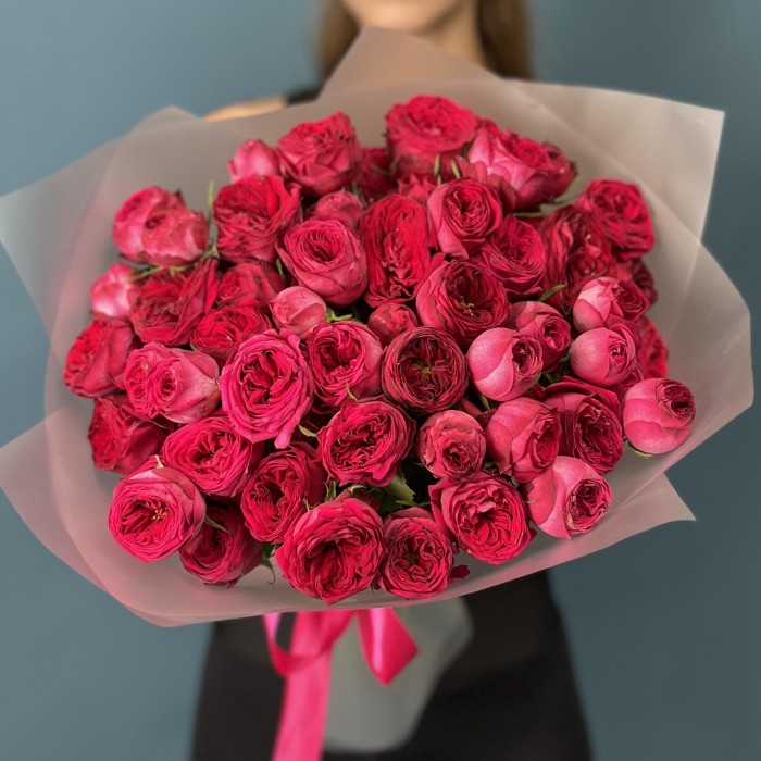 15 кустовых пионовидных роз Роял трендсеттер 40 см