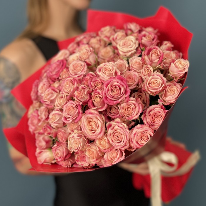 25 кустовых роз Флиндерс Лейн 40 см