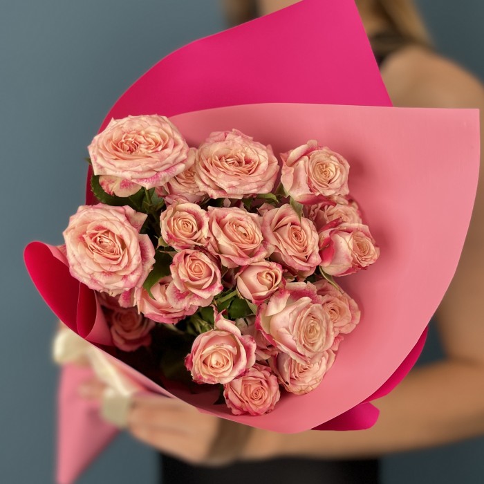 3 кустовые розы Флиндерс Лейн 40 см