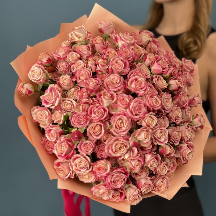 35 кустовых роз Флиндерс Лейн 40 см