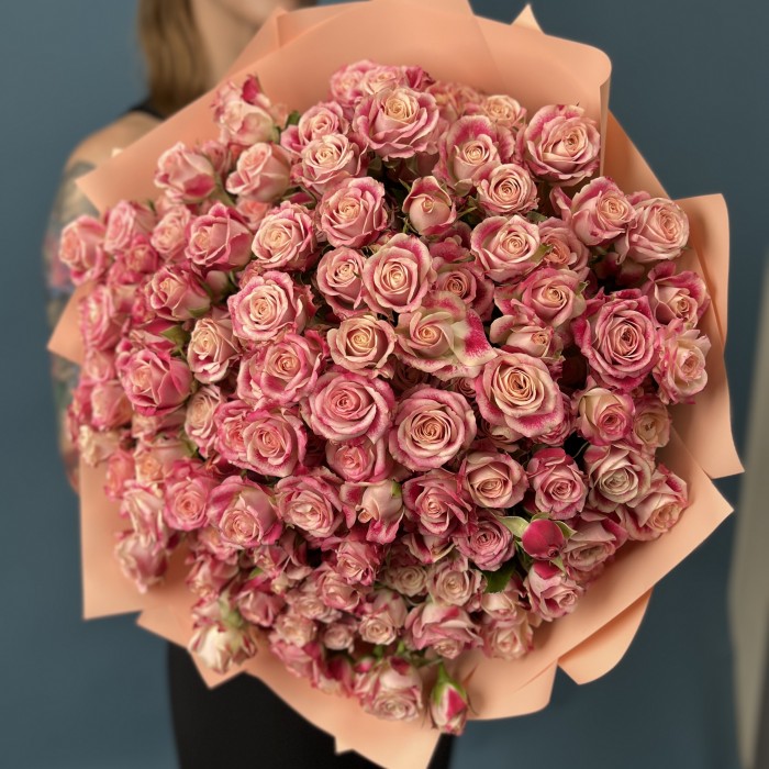 35 кустовых роз Флиндерс Лейн 40 см