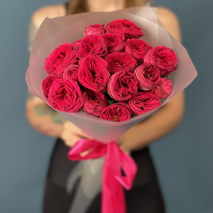 5 кустовых пионовидных роз Роял трендсеттер 40 см