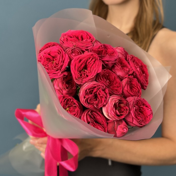 5 кустовых пионовидных роз Роял трендсеттер 40 см