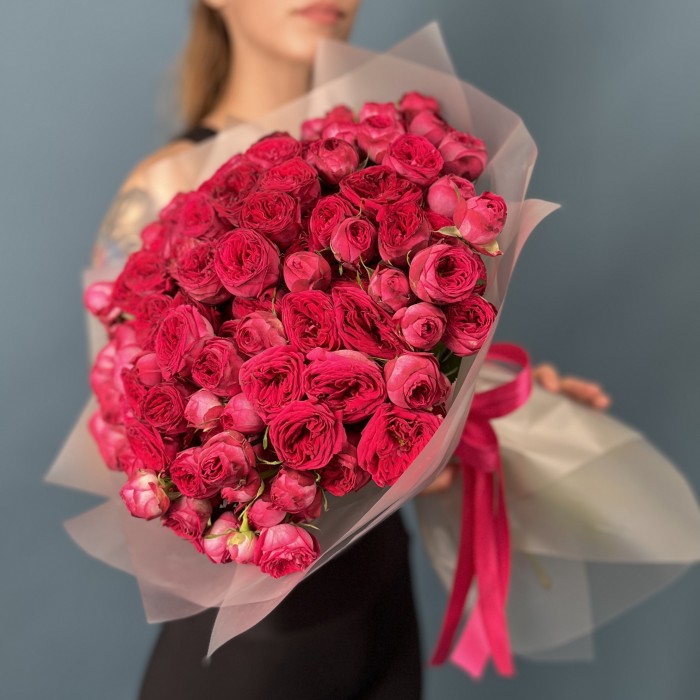 51 кустовая пионовидная роза Роял трендсеттер 40 см