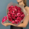7 кустовых малиновых роз Роял Трендсеттер 40 см