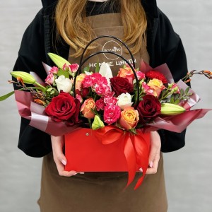 Букет дня в корзине Ночное Небо