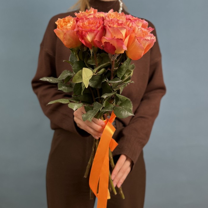 11 роз Фри спирит 50 см