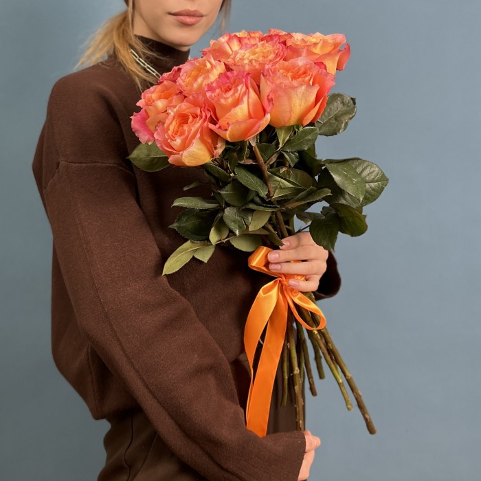 11 роз Фри спирит 50 см