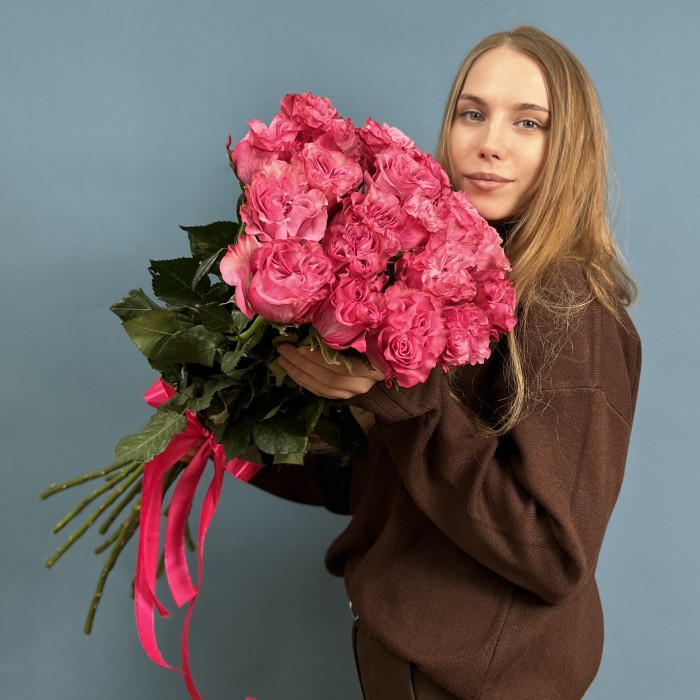 19 пионовидных роз Кантри блюз 60 см