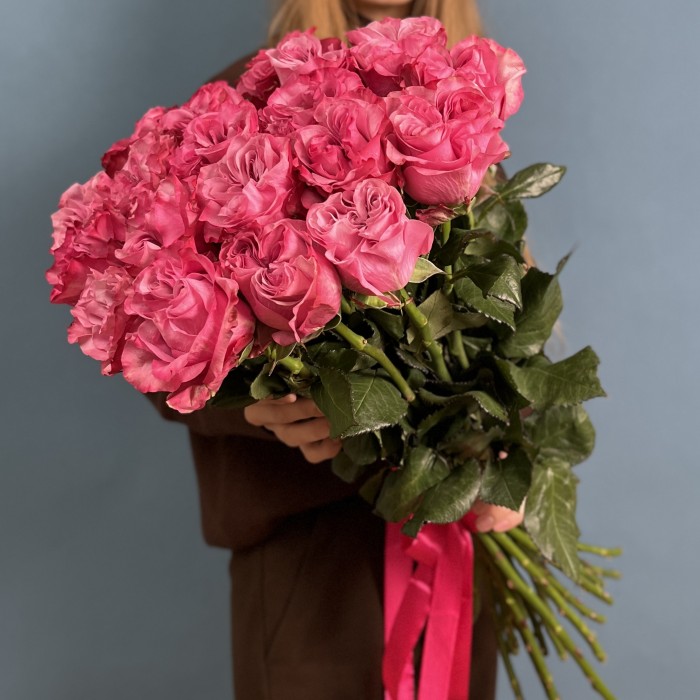 21 пионовидная роза Кантри блюз 60 см