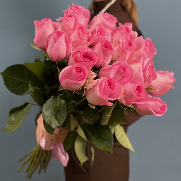 21 розовая роза Ревиваль 60 см