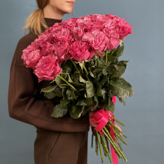 35 пионовидных роз Кантри блюз 60 см