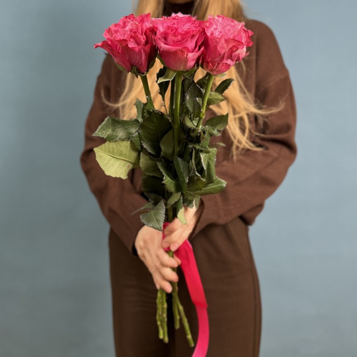 5 пионовидных сиреневых роз Кантри блюз 60 см