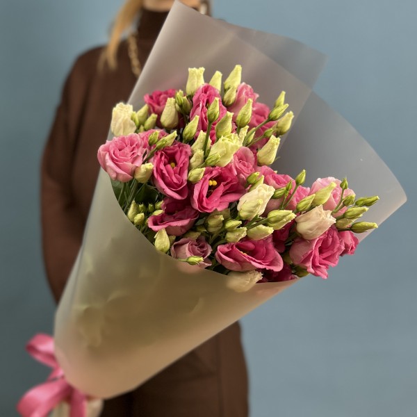 Букет из 5 розовых эустом