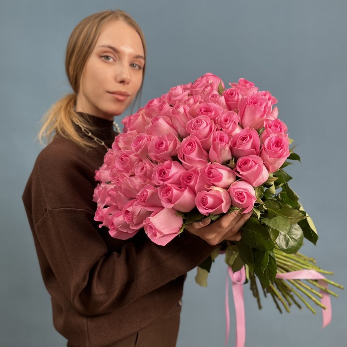 55 розовых роз Ревиваль 60 см