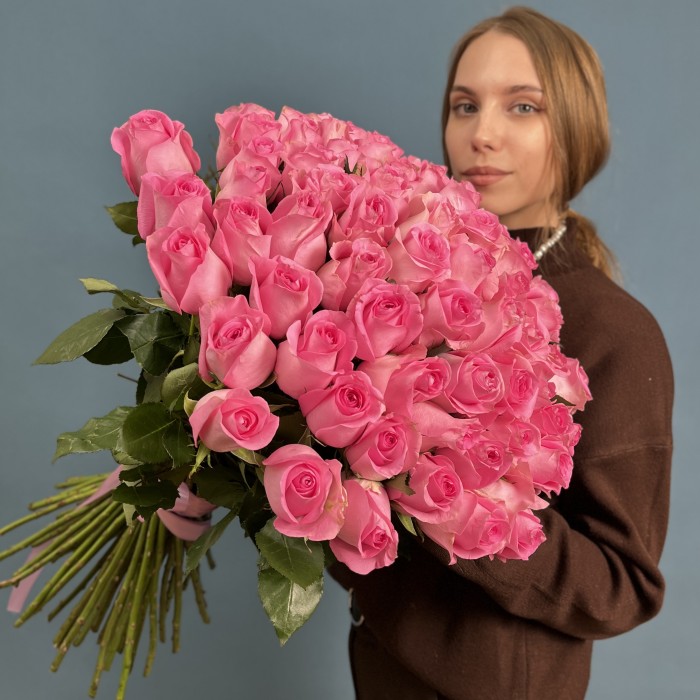 75 розовых роз Ревиваль 60 см