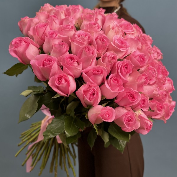 75 розовых роз Ревиваль 60 см