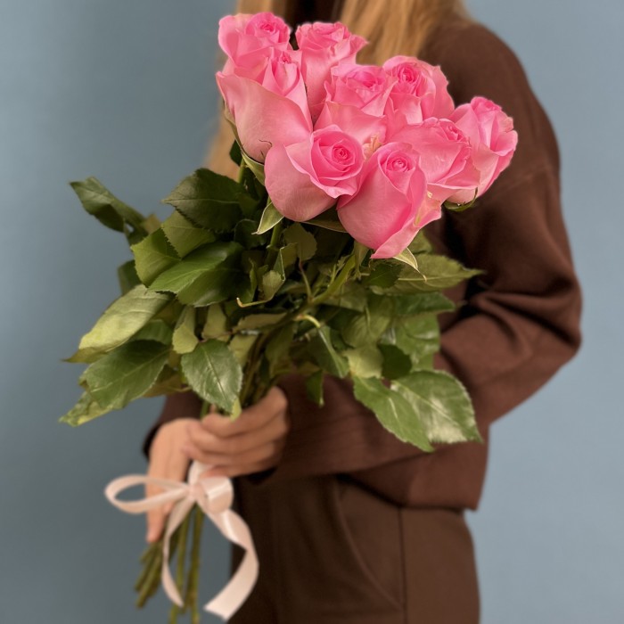 9 розовых роз Ревиваль 60 см