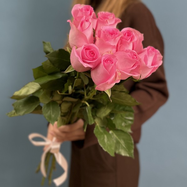 9 розовых роз Ревиваль 60 см