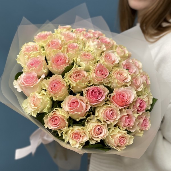 41 нежно-розовая роза Топ Гир