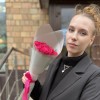 15 малиновых роз Вайлд Калипсо