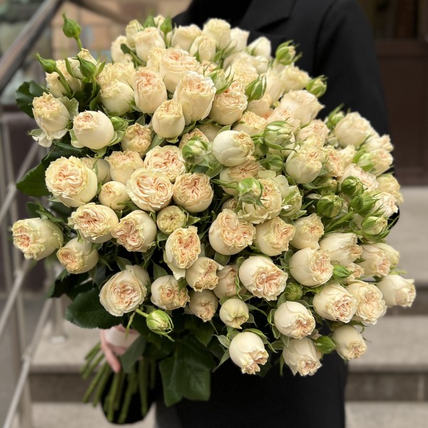 25 кустовых пионовидных роз Саммер-роз 50 см