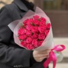 25 малиновых роз Вайлд Калипсо