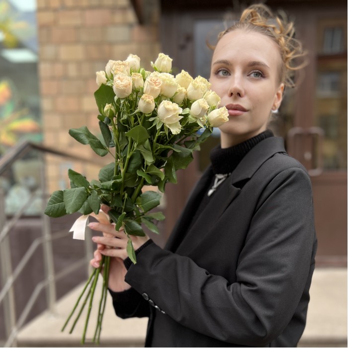 5 Кустовых пионовидных роз Саммер-роз 50 см